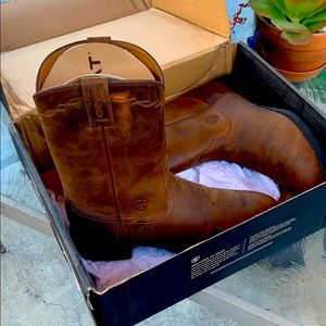 Men’s leather cowboy boots